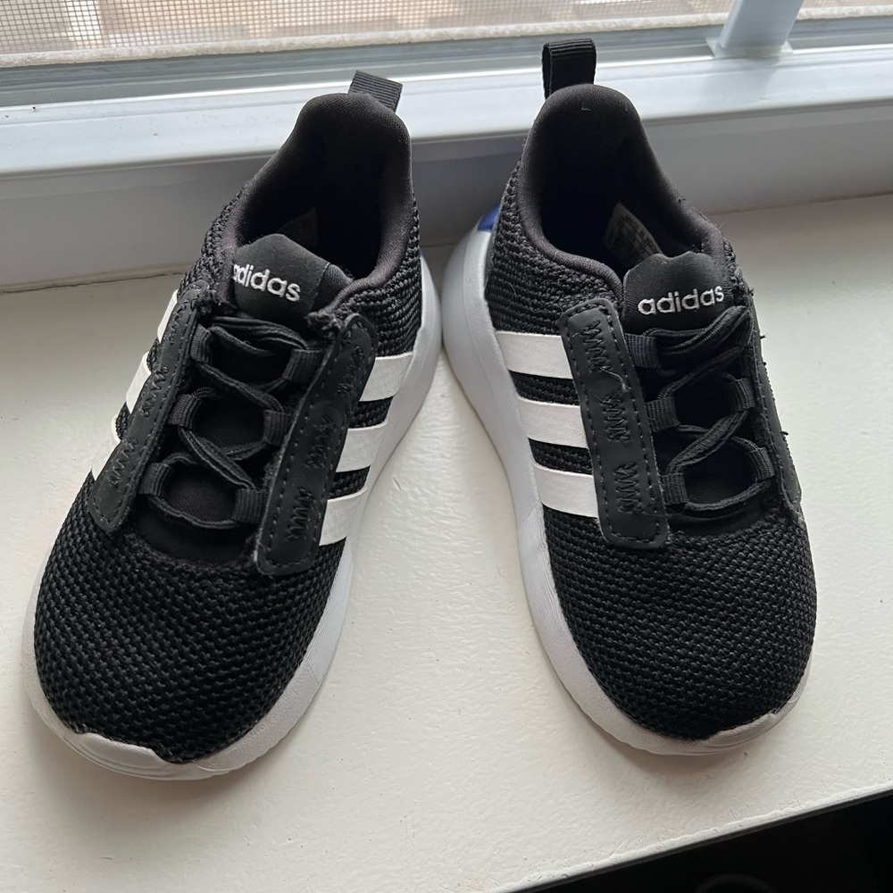 toddler adidas sneakers